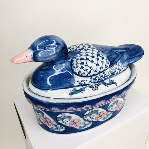 VTG Blue Duck on a Nest Figural Lid Trinket Dish Bowl Floral Cottage Farmhouse - Picture 2 of 7